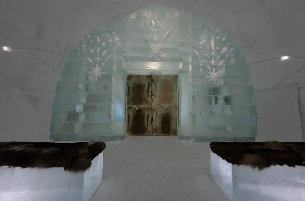 ice hotel